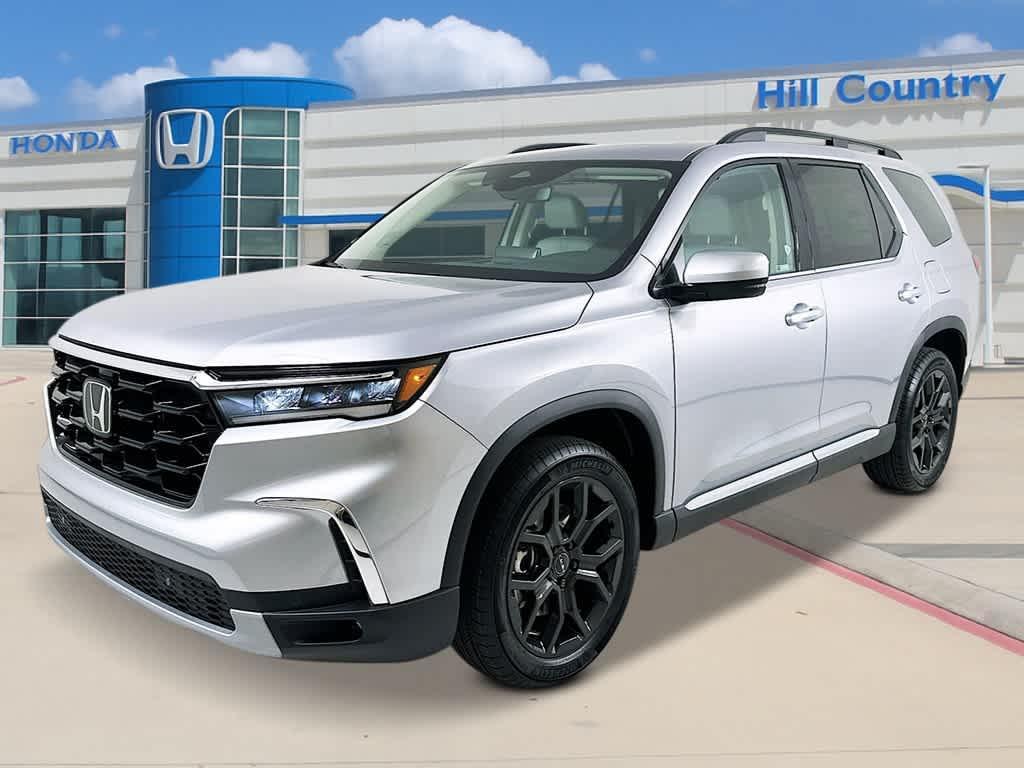 new 2025 Honda Pilot car, priced at $46,800