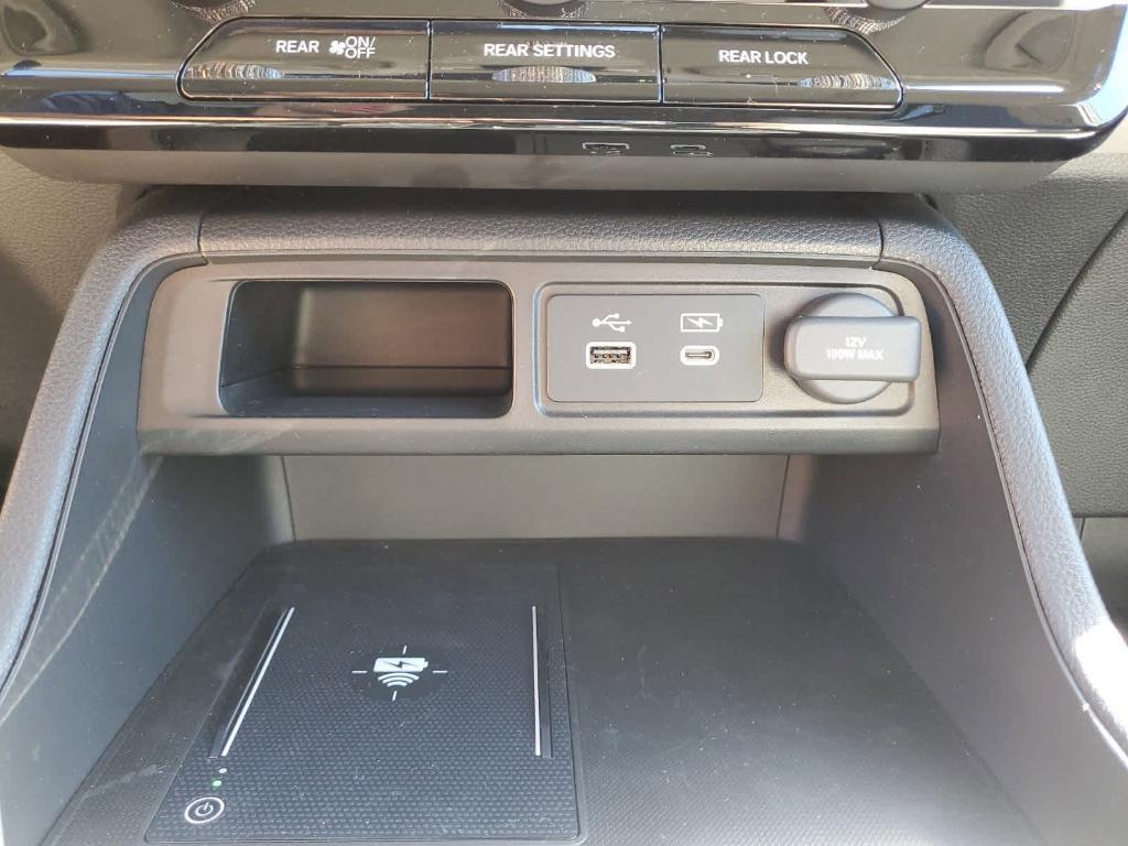 new 2025 Honda Pilot car, priced at $46,900