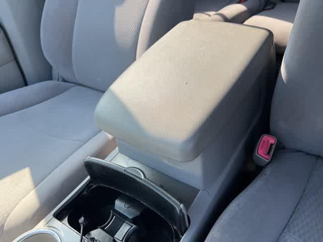 used 2008 Toyota Highlander car, priced at $7,595