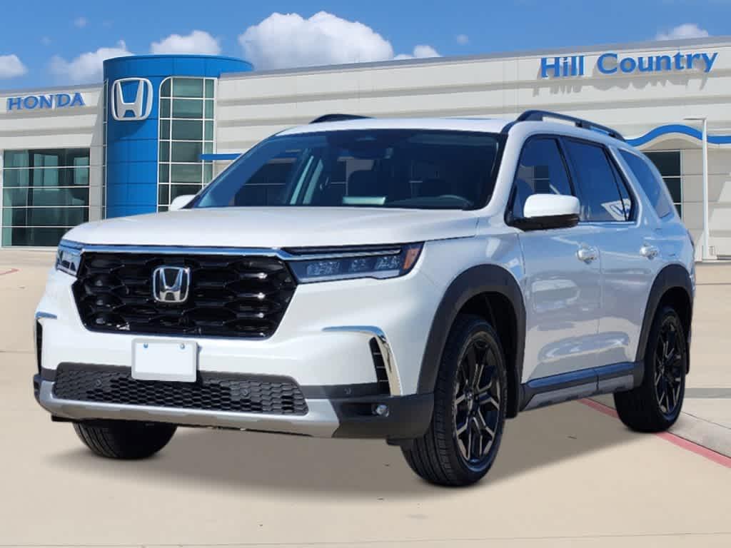 new 2025 Honda Pilot car, priced at $47,564