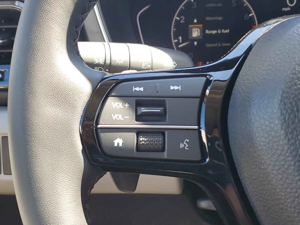 new 2025 Honda Pilot car, priced at $47,564