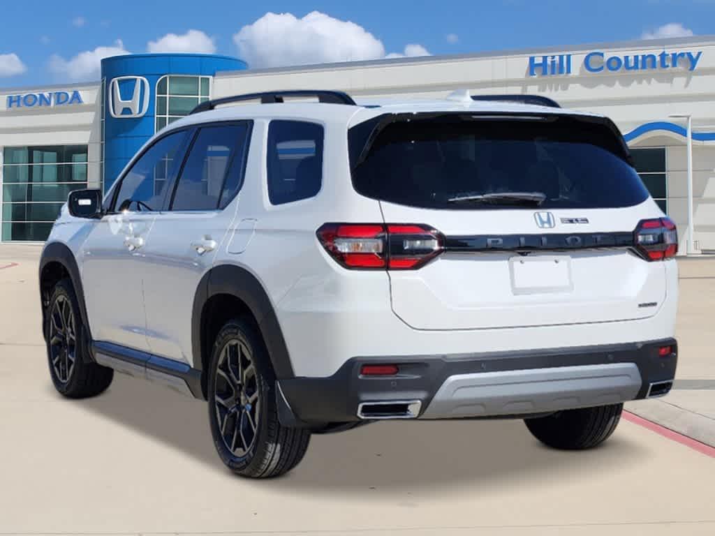 new 2025 Honda Pilot car, priced at $47,564
