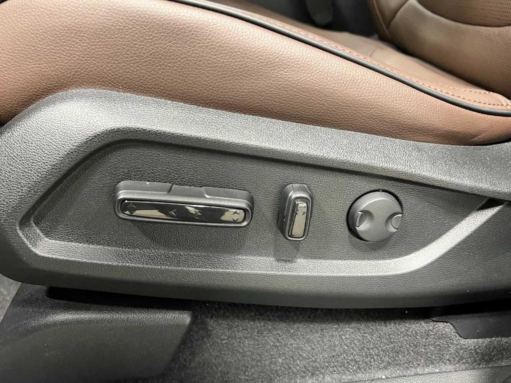 new 2025 Honda Pilot car, priced at $54,760