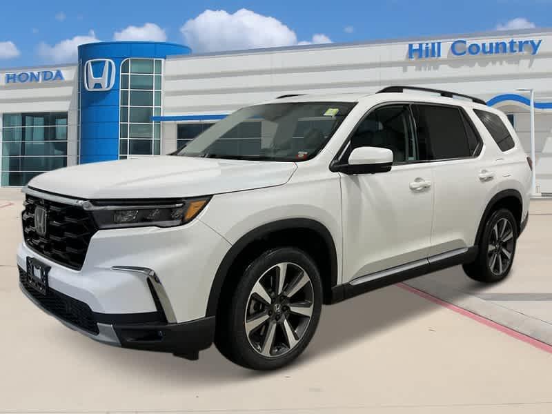 new 2025 Honda Pilot car, priced at $54,760