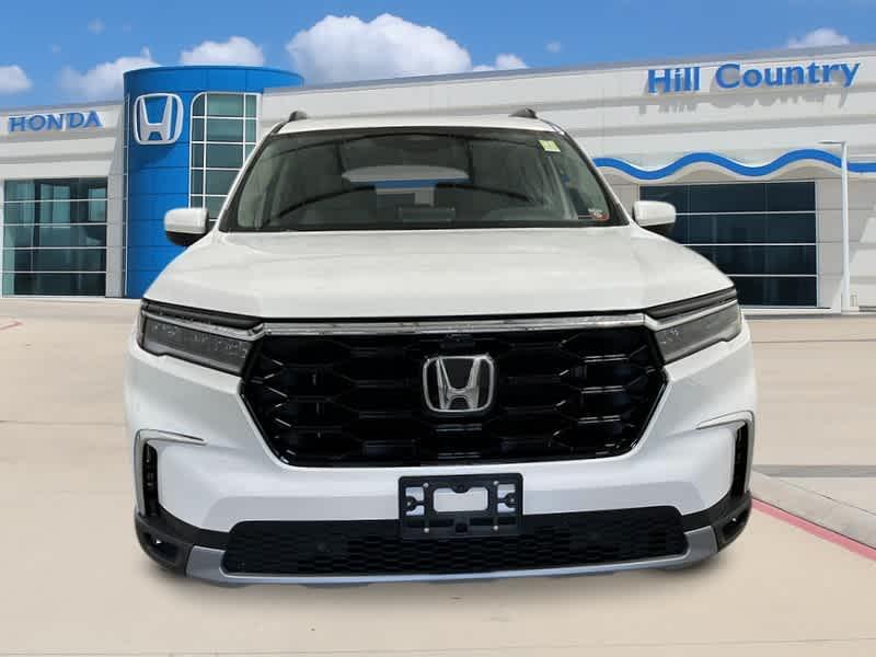 new 2025 Honda Pilot car, priced at $54,760