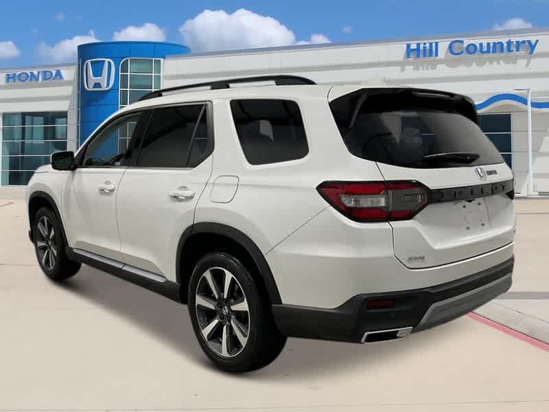 new 2025 Honda Pilot car, priced at $54,760