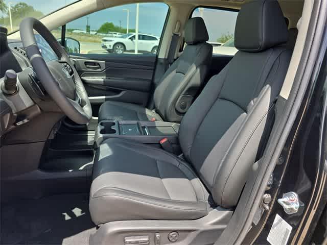 new 2025 Honda Odyssey car, priced at $41,152