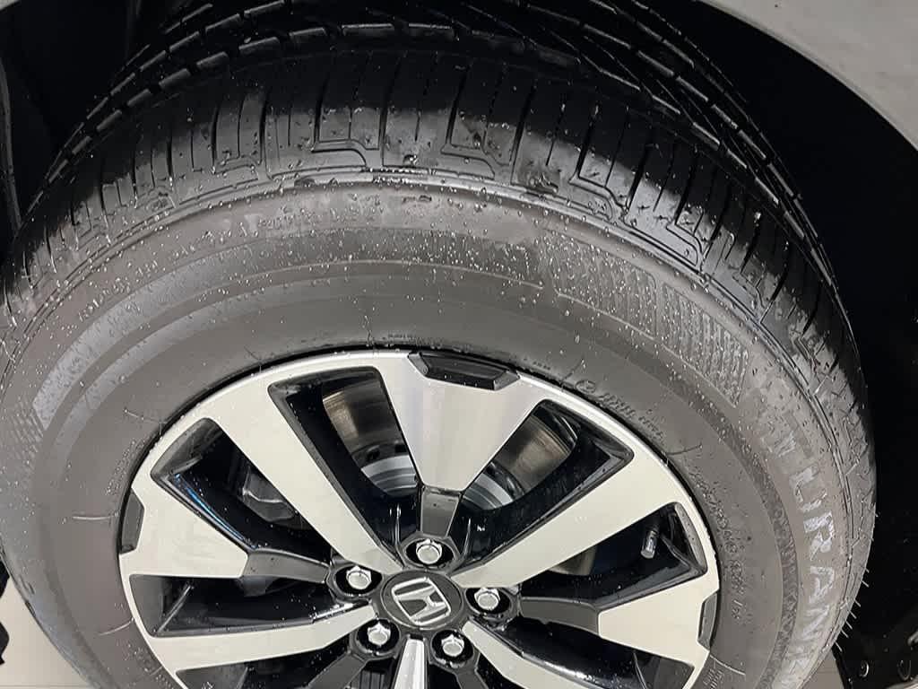 new 2026 Honda Odyssey car, priced at $42,609