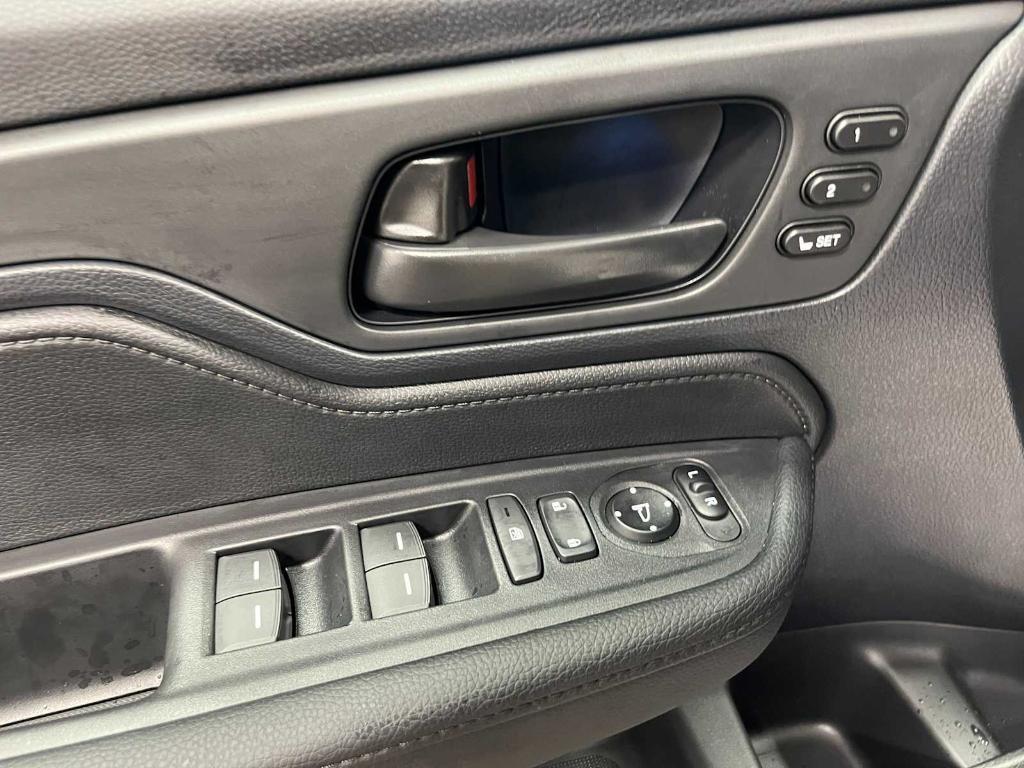 new 2026 Honda Odyssey car, priced at $42,609