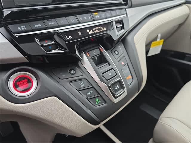 new 2025 Honda Odyssey car, priced at $41,152