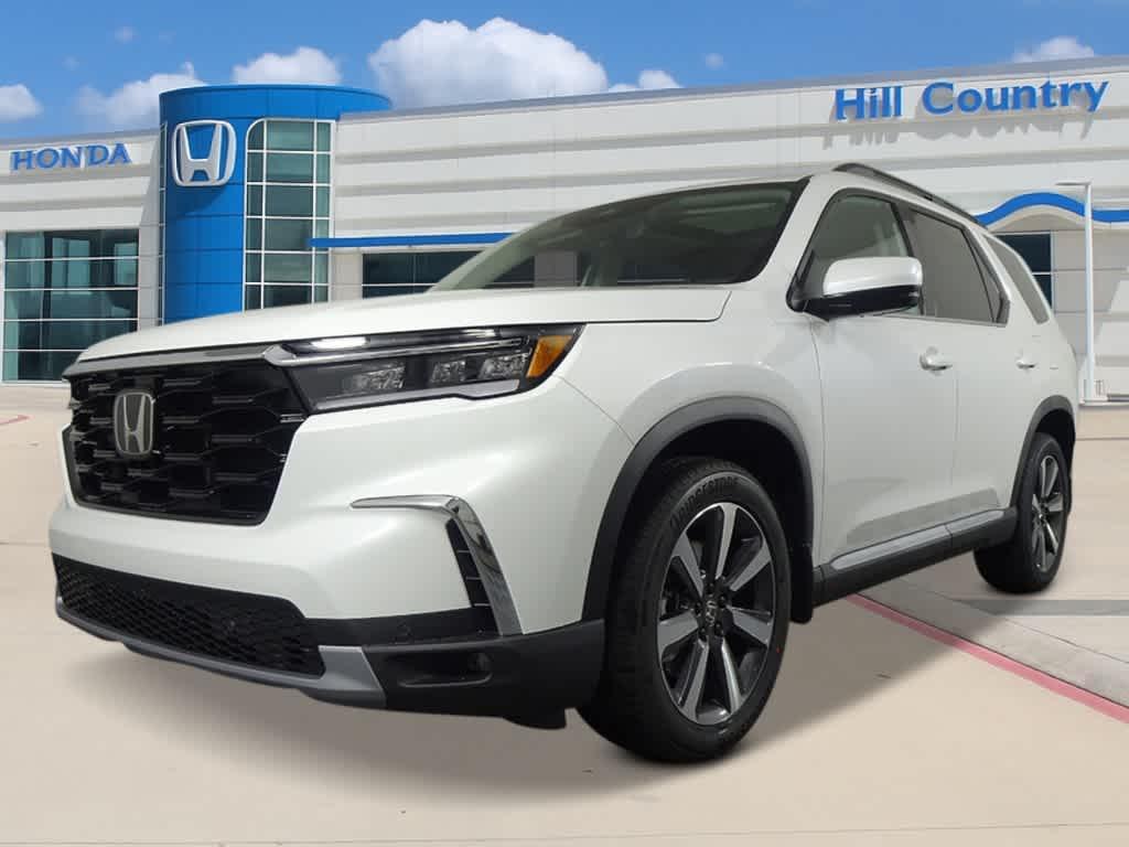new 2025 Honda Pilot car, priced at $51,550