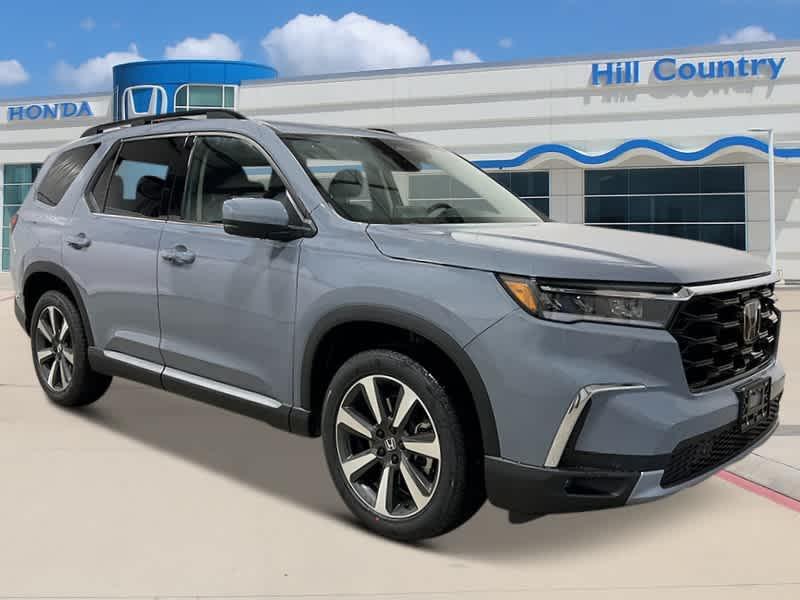 new 2025 Honda Pilot car, priced at $51,550