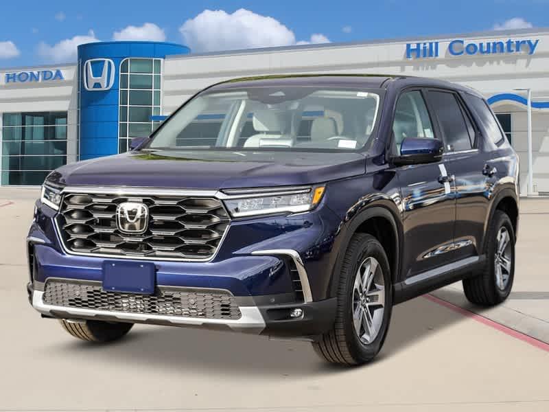 new 2025 Honda Pilot car, priced at $45,725