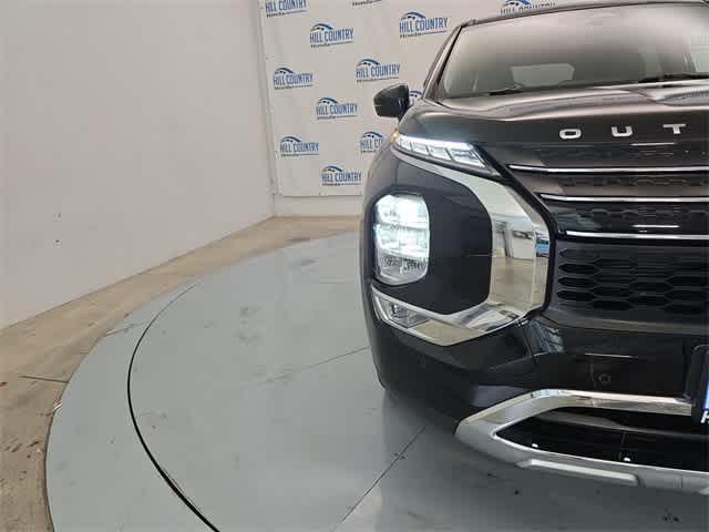 used 2022 Mitsubishi Outlander car, priced at $23,095