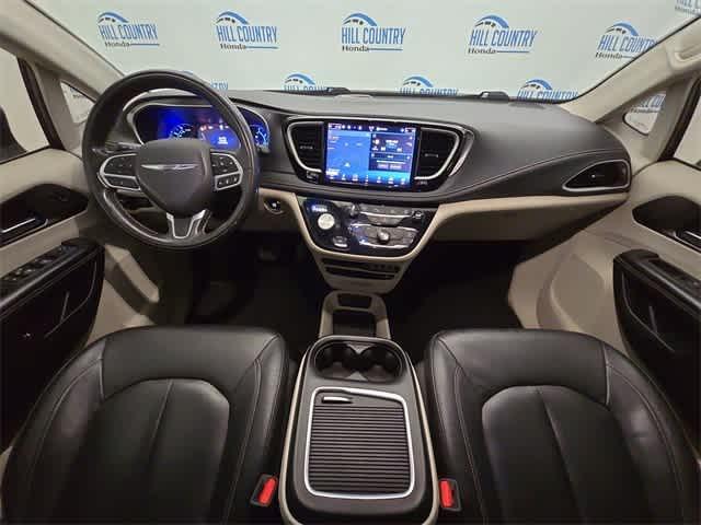 used 2022 Chrysler Pacifica Hybrid car, priced at $19,295