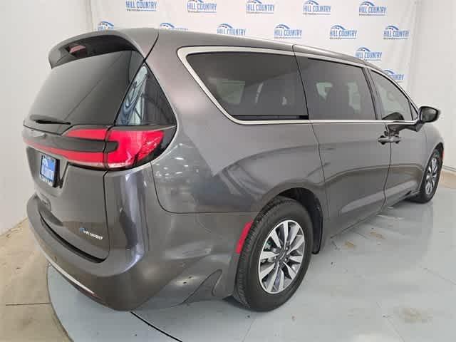 used 2022 Chrysler Pacifica Hybrid car, priced at $19,295