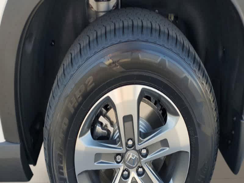 new 2025 Honda Pilot car, priced at $46,180