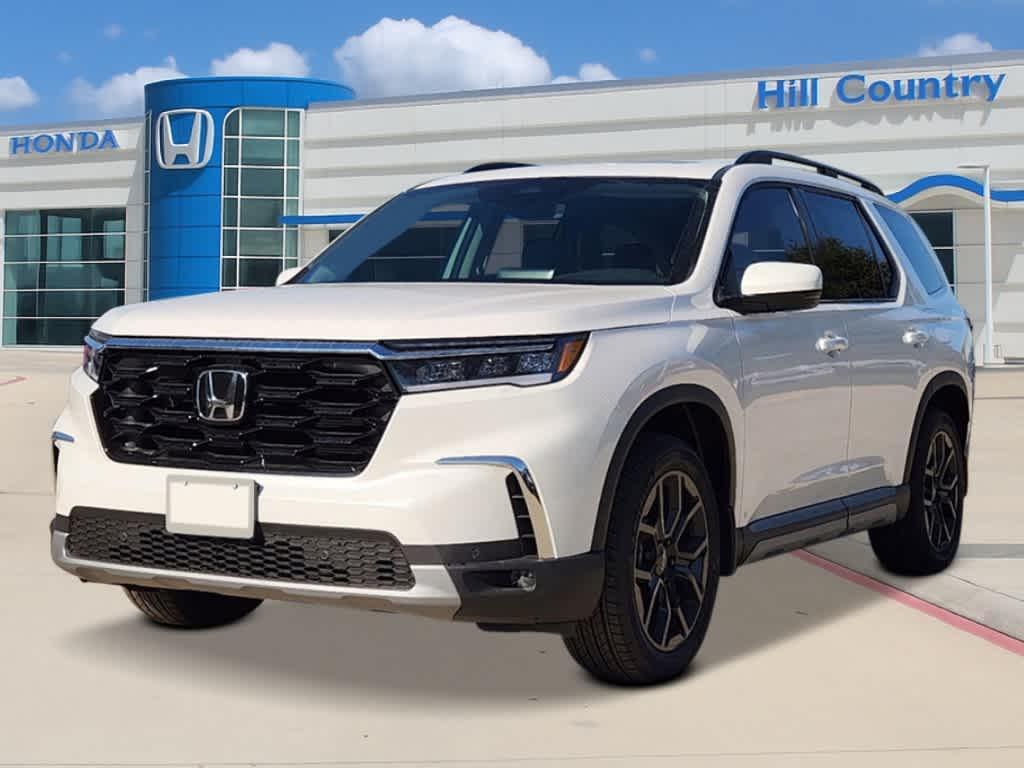 new 2025 Honda Pilot car, priced at $47,052