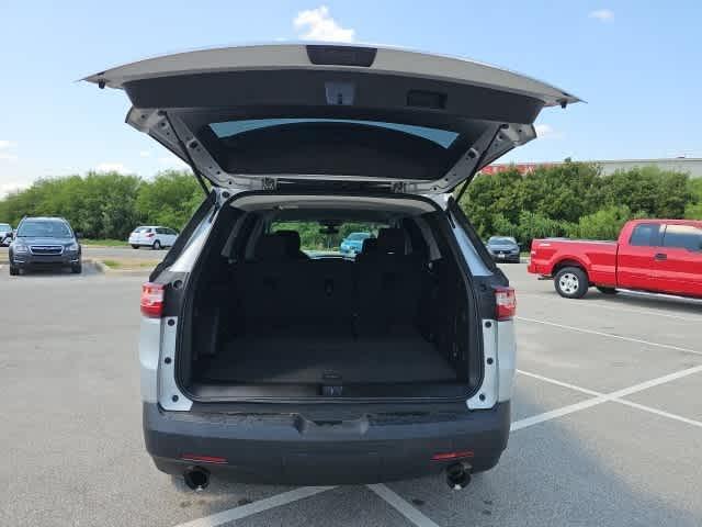 used 2021 Chevrolet Traverse car, priced at $19,495