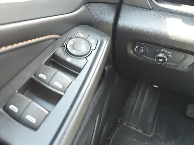 used 2021 Chevrolet Traverse car, priced at $19,495