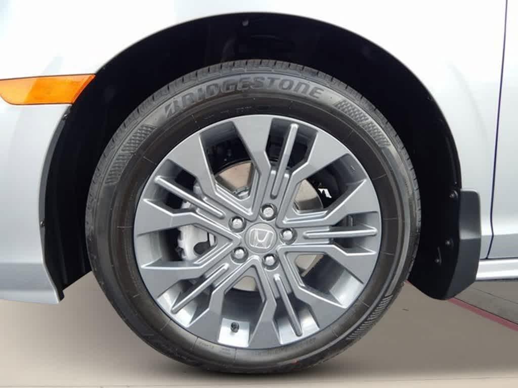 new 2026 Honda Odyssey car, priced at $45,433