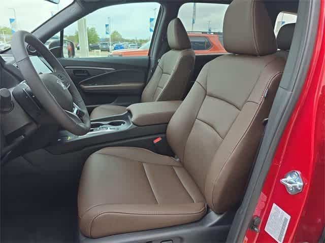 new 2025 Honda Passport car, priced at $44,453
