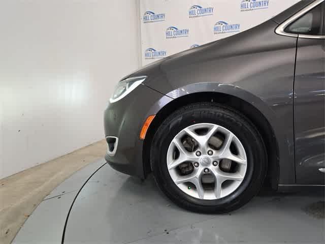 used 2020 Chrysler Pacifica car, priced at $15,995
