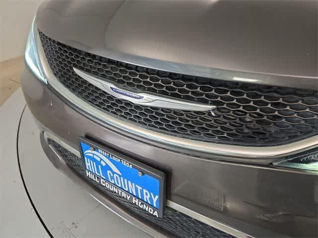 used 2020 Chrysler Pacifica car, priced at $15,995