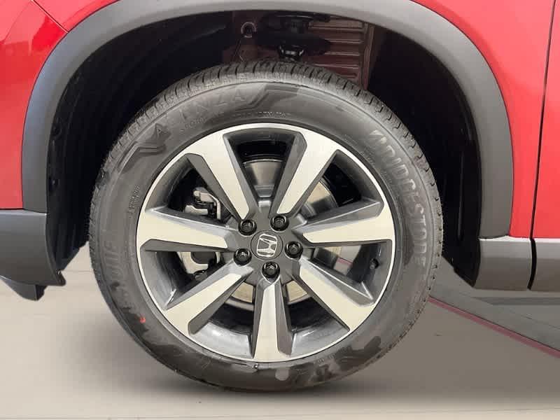 new 2025 Honda Pilot car, priced at $54,030