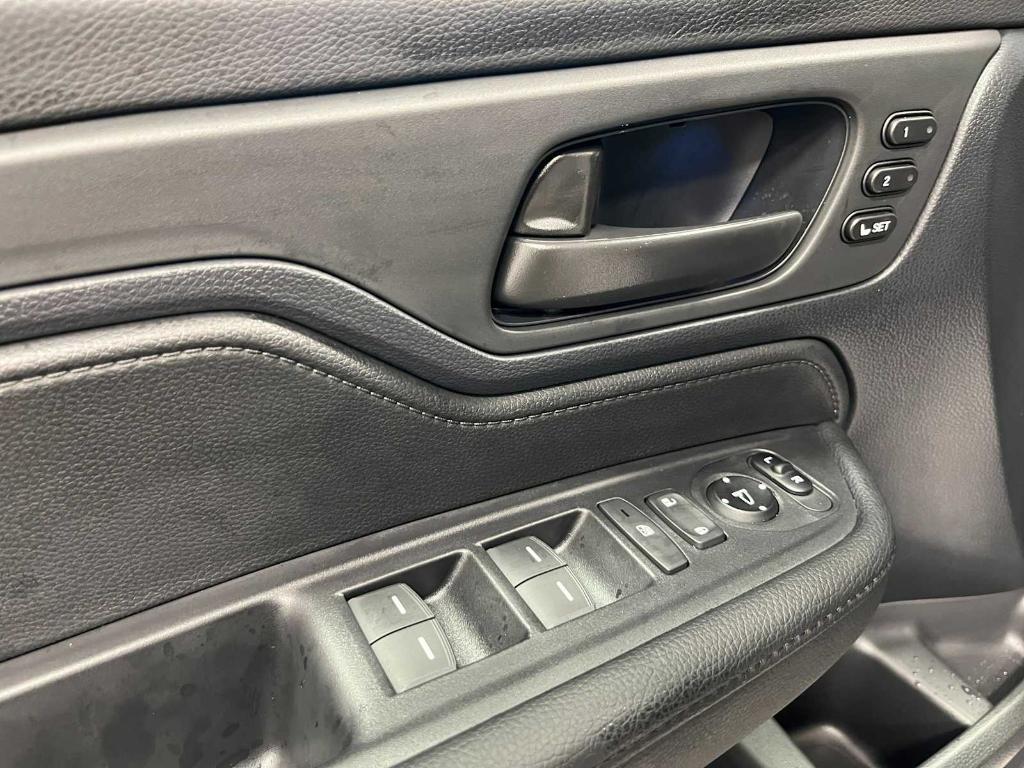 new 2026 Honda Odyssey car, priced at $42,810