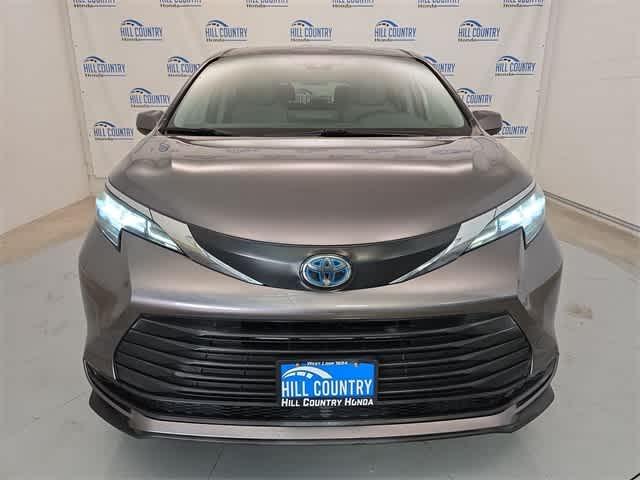 used 2021 Toyota Sienna car, priced at $30,895