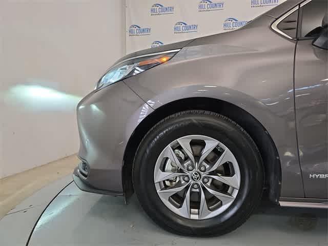 used 2021 Toyota Sienna car, priced at $30,895