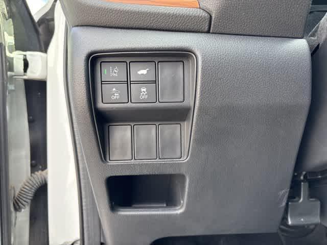 used 2020 Honda CR-V car, priced at $25,000