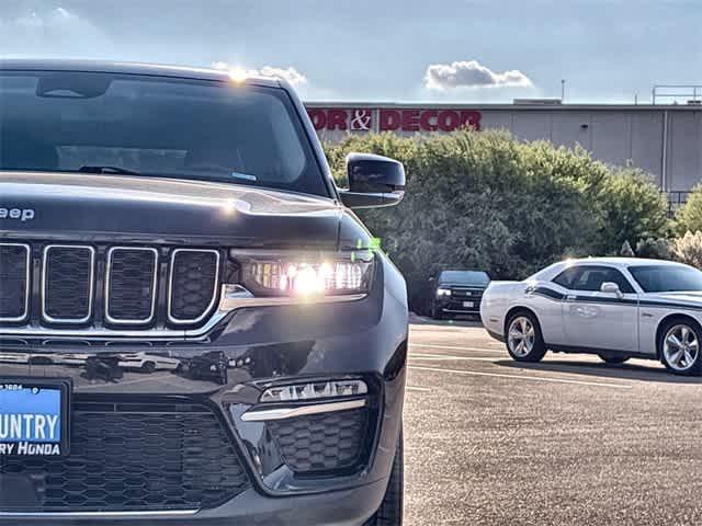 used 2023 Jeep Grand Cherokee car, priced at $24,695