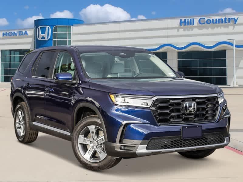 new 2025 Honda Pilot car, priced at $45,725