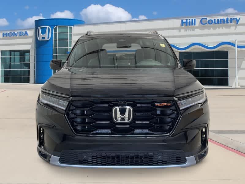 new 2025 Honda Pilot car, priced at $50,895