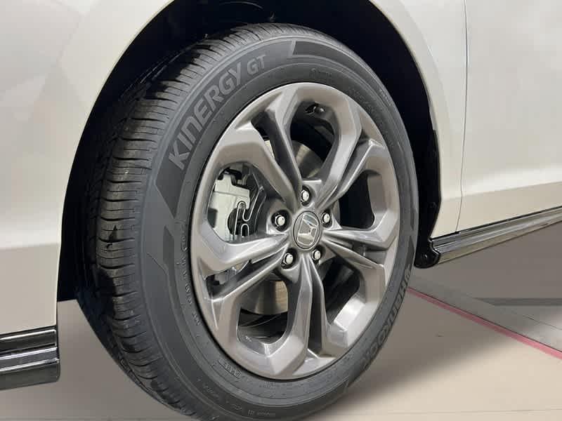 new 2025 Honda Accord Hybrid car, priced at $34,804