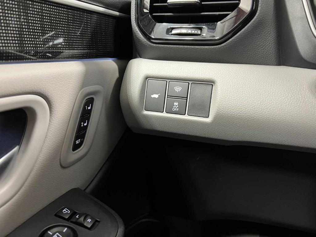 new 2025 Honda Pilot car, priced at $54,760
