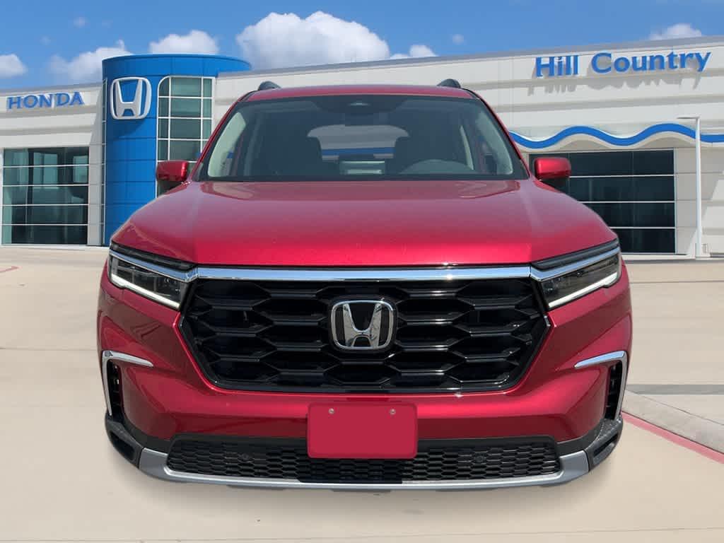 new 2025 Honda Pilot car, priced at $48,991