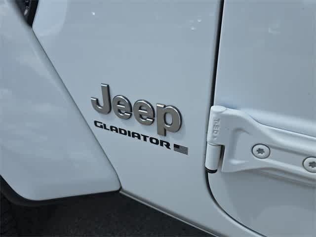 used 2023 Jeep Gladiator car, priced at $27,995