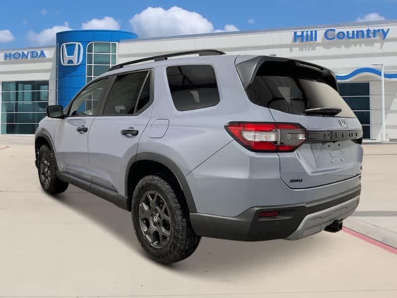 new 2025 Honda Pilot car, priced at $51,830