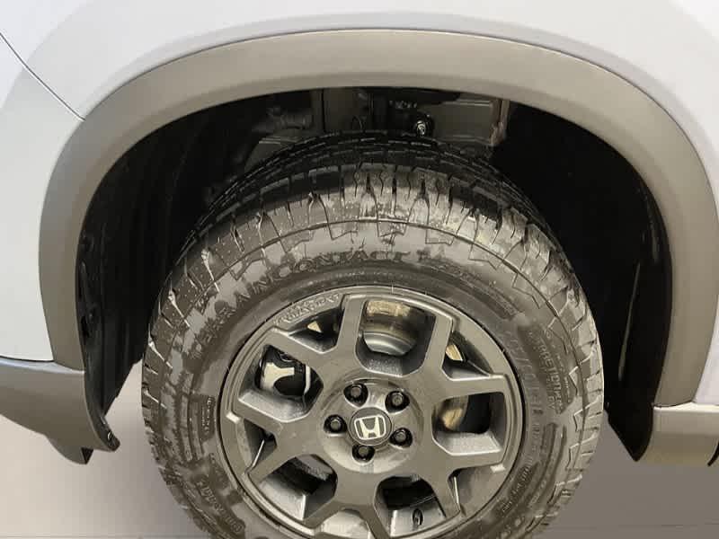 new 2025 Honda Pilot car, priced at $51,830