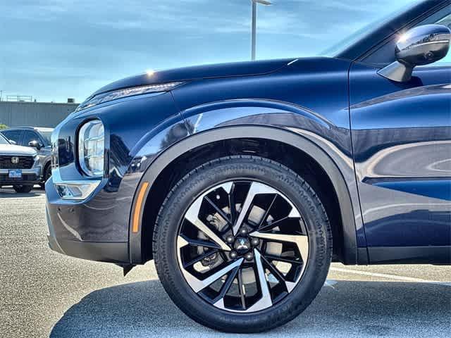 used 2023 Mitsubishi Outlander car, priced at $18,095