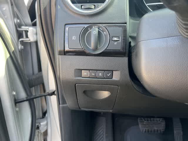 used 2015 Chevrolet Captiva Sport car, priced at $7,895