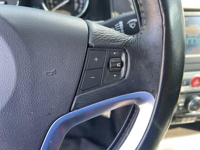 used 2015 Chevrolet Captiva Sport car, priced at $7,895