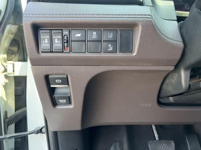 used 2020 Honda Odyssey car, priced at $23,395