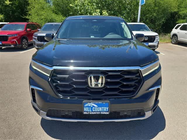 new 2025 Honda Pilot car, priced at $44,323