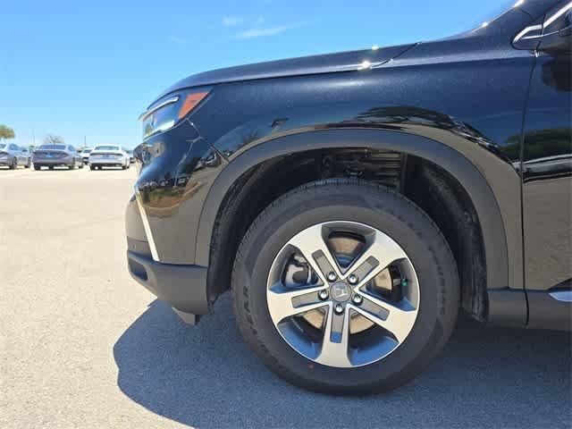 new 2025 Honda Pilot car, priced at $44,323