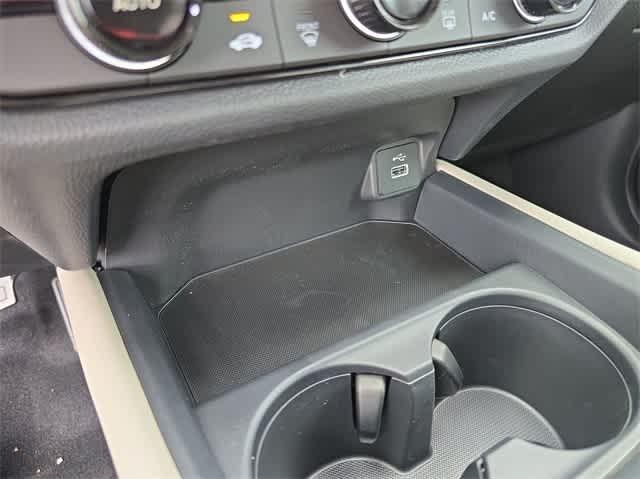 new 2025 Honda HR-V car, priced at $26,262