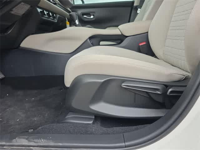 new 2025 Honda HR-V car, priced at $26,262